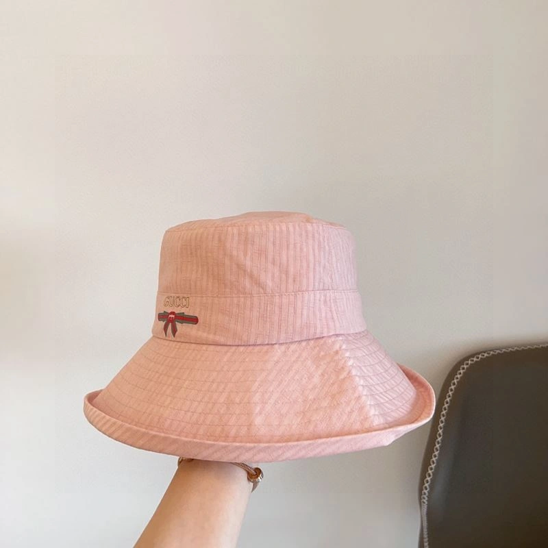 Gucci Caps Sleek 258576