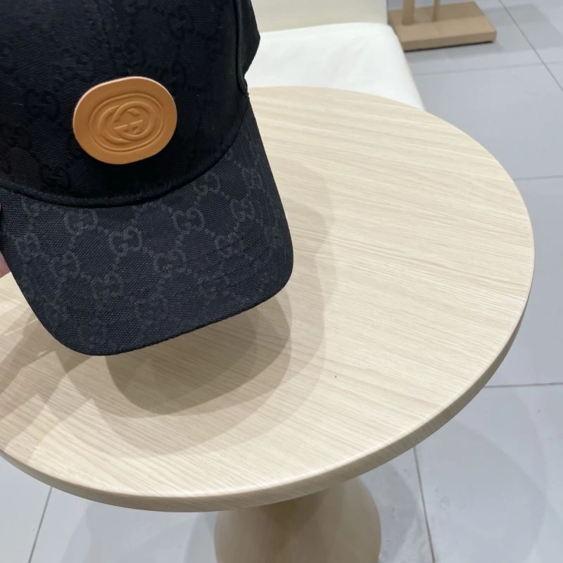 Sporty Gucci Caps 258570