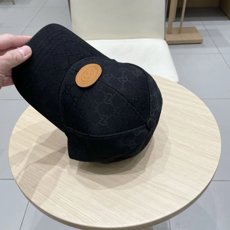 Sporty Gucci Caps 258570