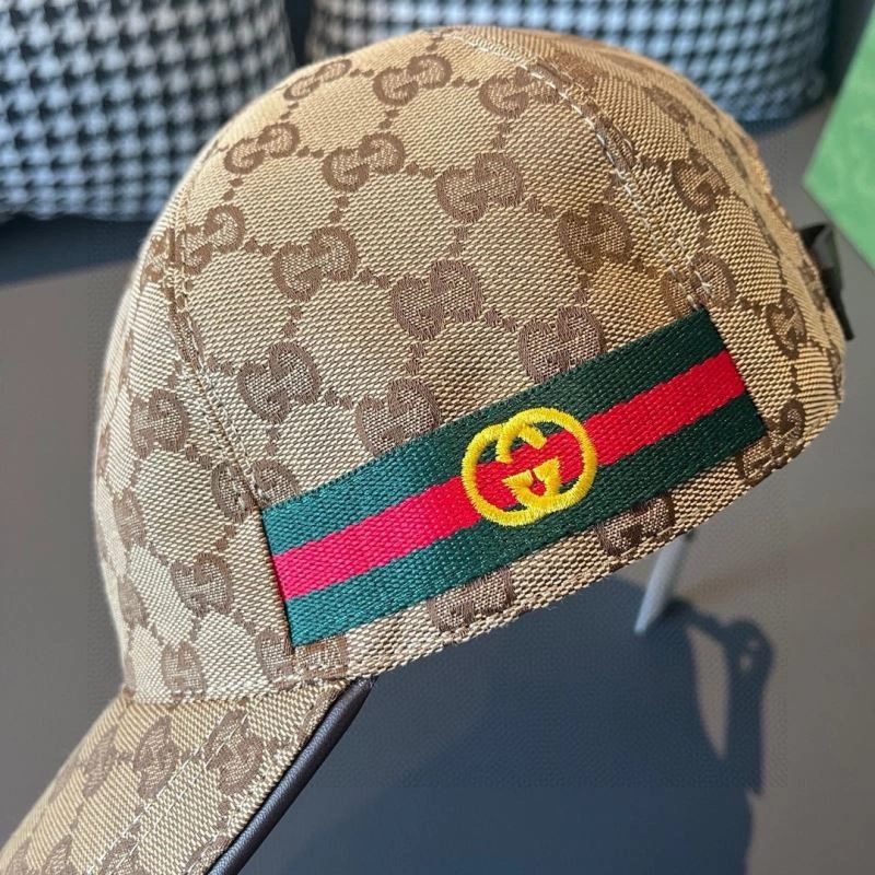 Gucci Caps Sleek 258525