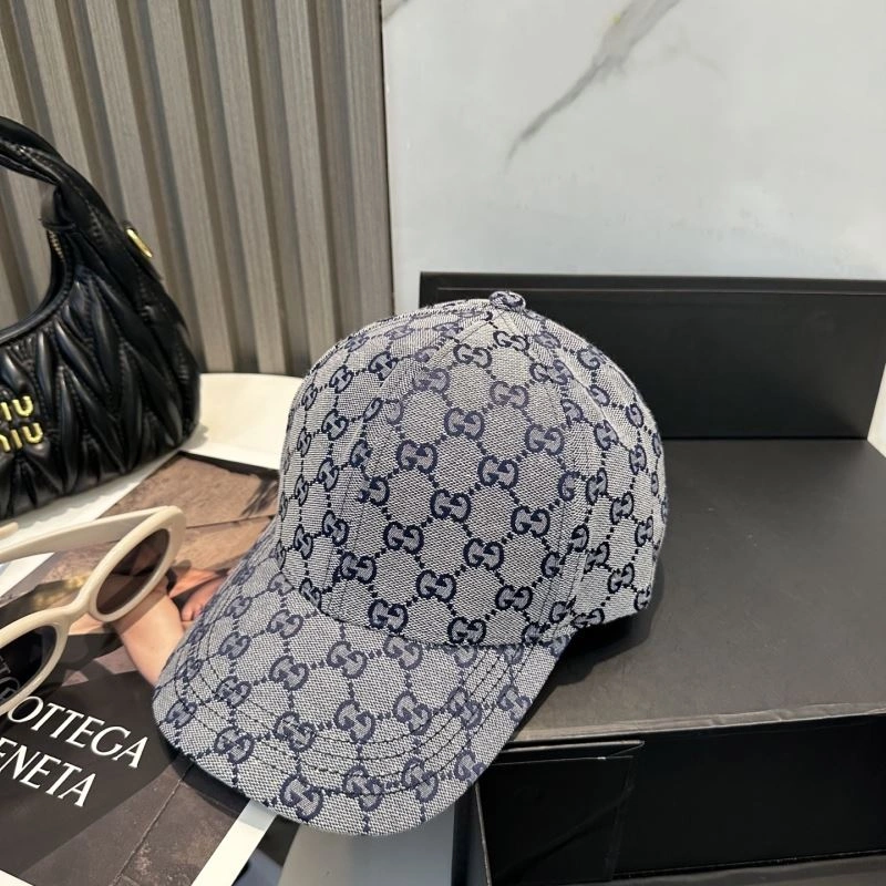 Gucci Caps Sleek 258515