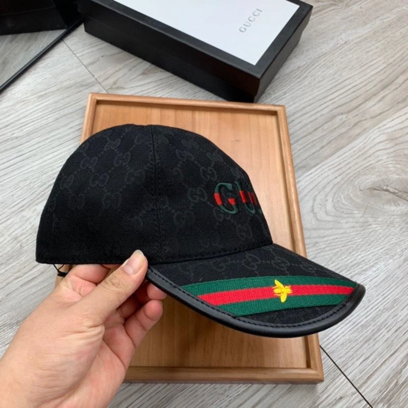 Sporty Gucci Caps 262087