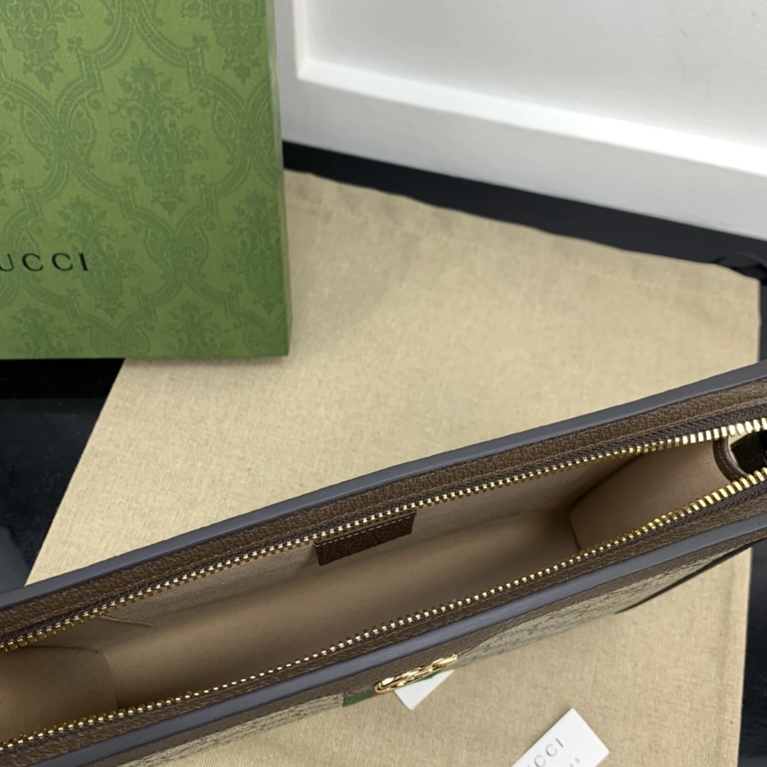 Gucci Clutch Bags Packable 67464