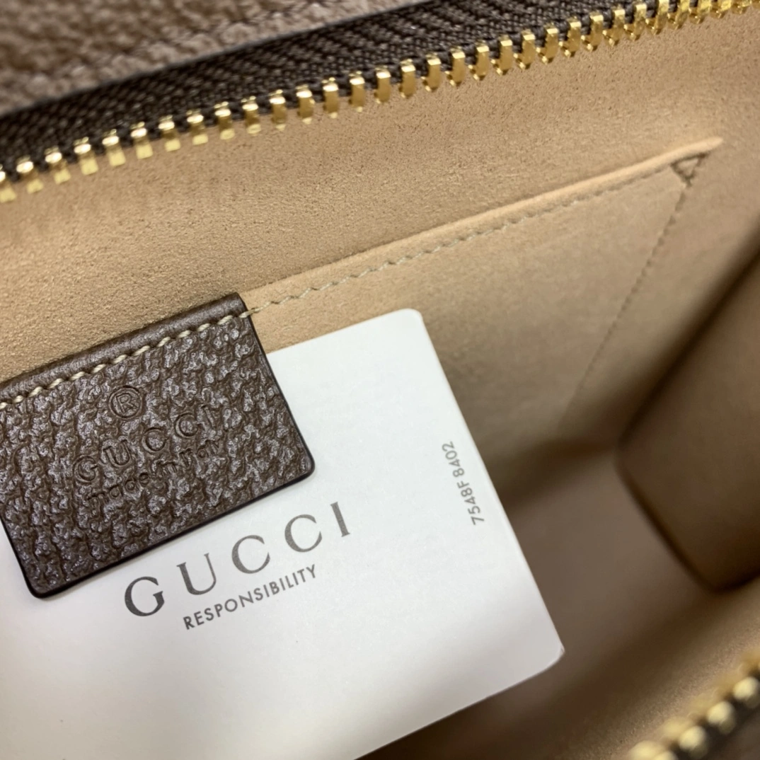 Gucci Clutch Bags Packable 67464