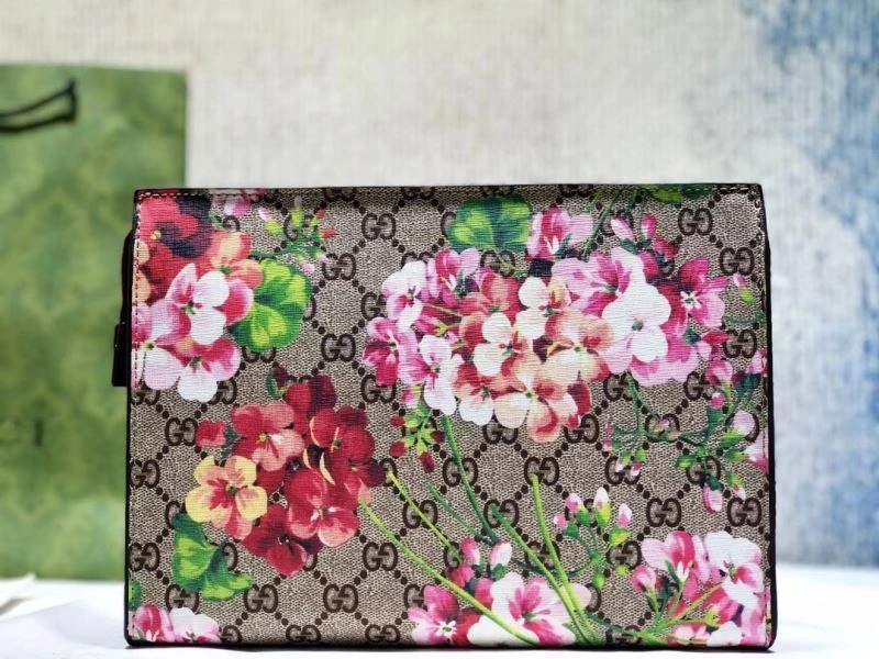 GoAnywhere Gucci Clutch Bags 81460