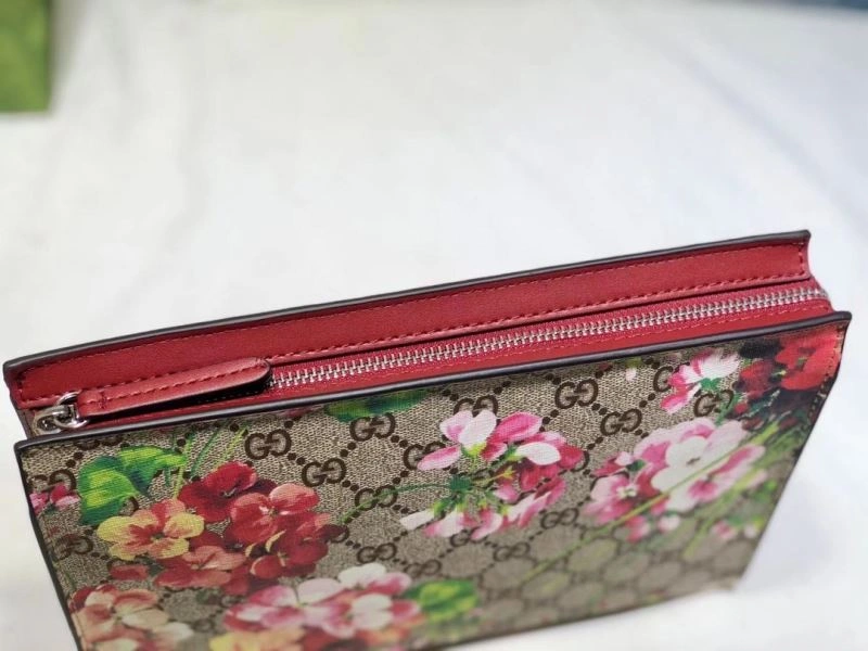 GoAnywhere Gucci Clutch Bags 81460