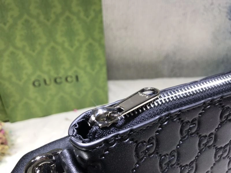 Packable Gucci Clutch Bags 81450