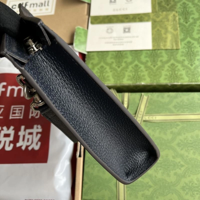 WaterResistant Gucci Clutch Bags 73538