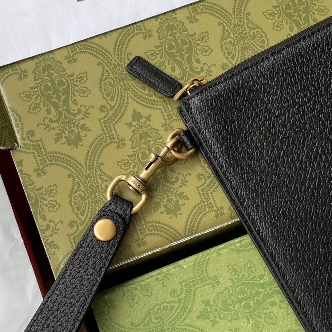 Sleek Gucci Clutch Bags 72472