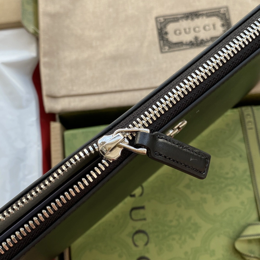 Gucci Clutch Bags Flexible 72477