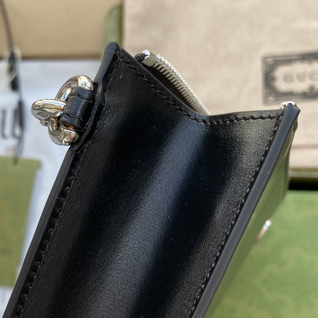 Gucci Clutch Bags Flexible 72477