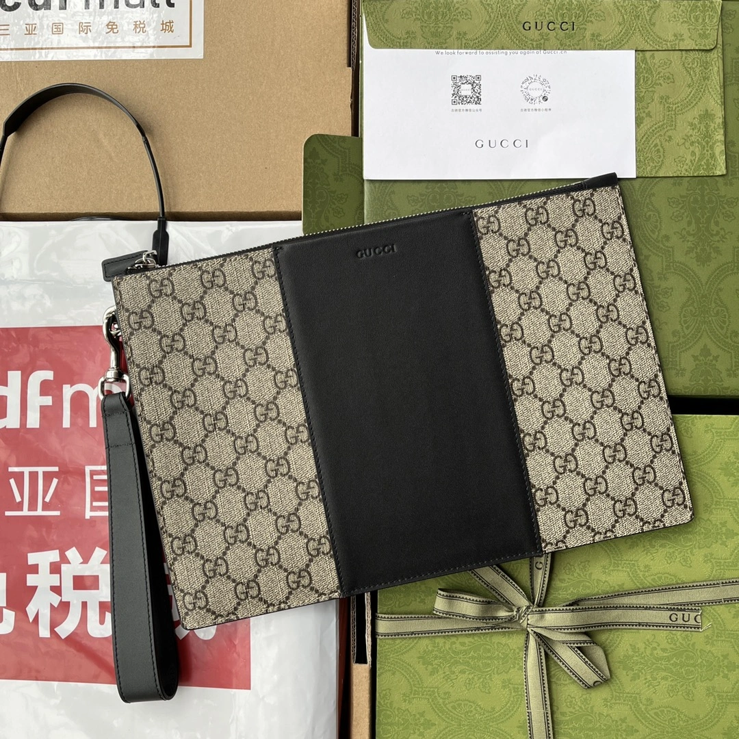 Snug Gucci Clutch Bags 72467