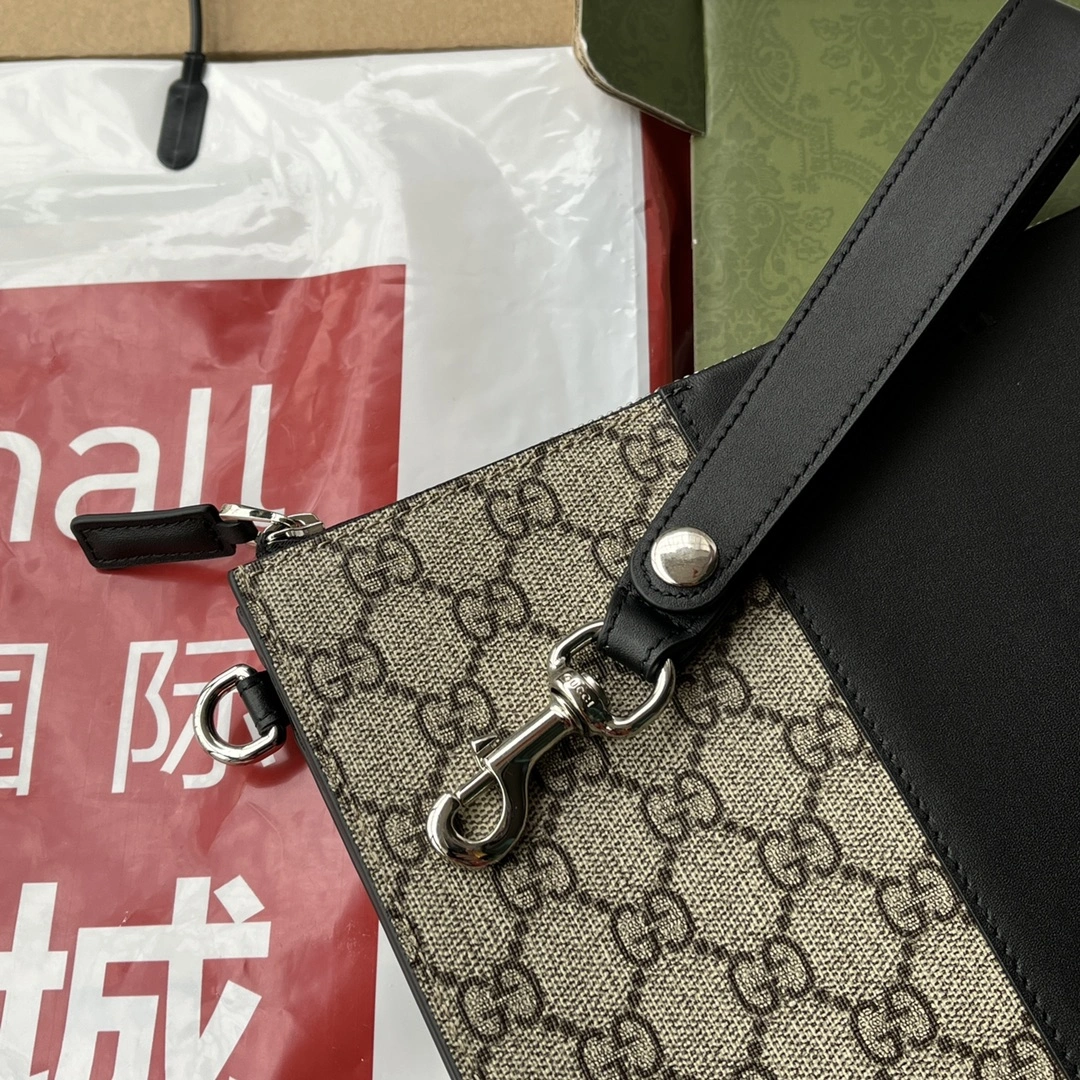Snug Gucci Clutch Bags 72467