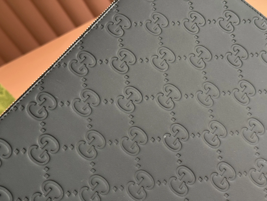 Gucci Clutch Bags ZipUp 72471