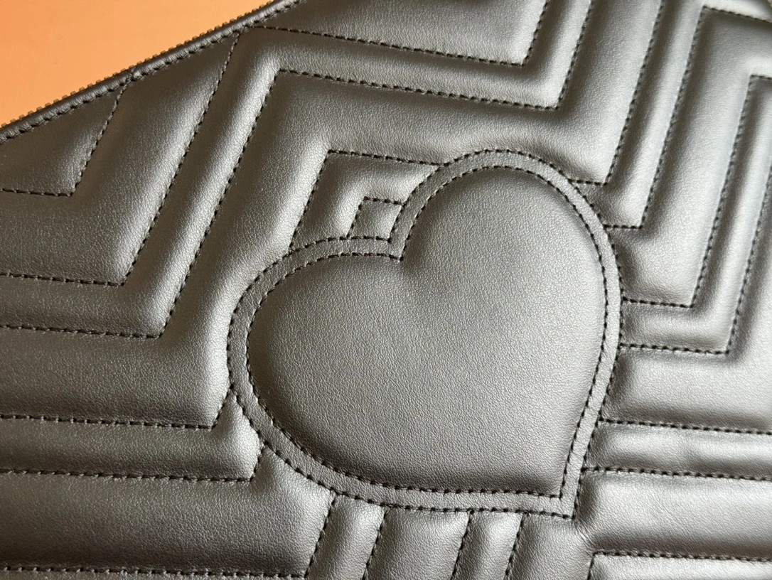 Lightweight Gucci Clutch Bags 72474
