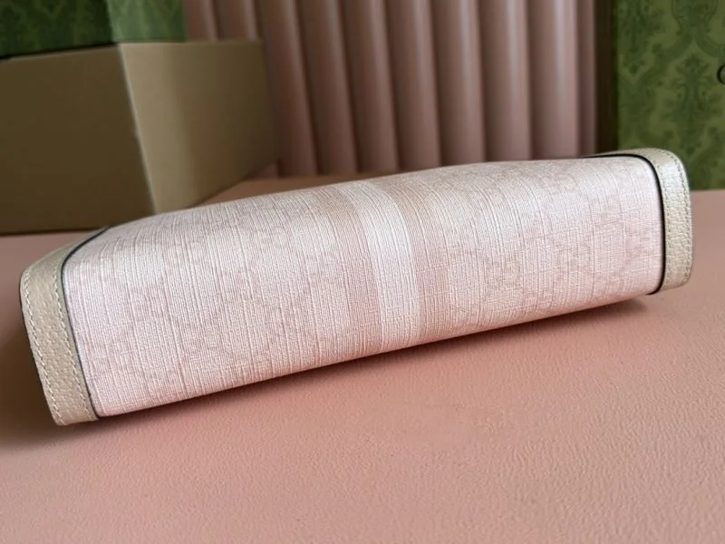 Sporty Gucci Clutch Bags 50024