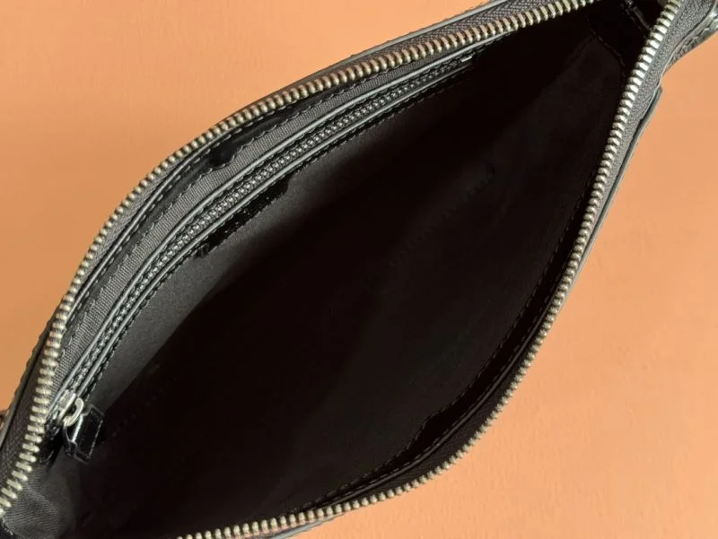 Gucci Clutch Bags EyeCatching 50023