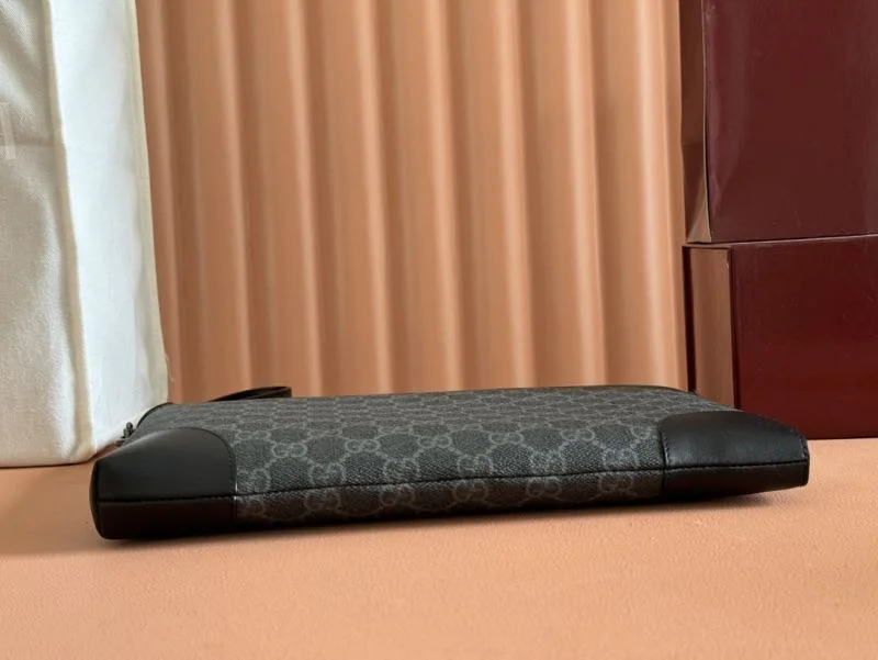 RelaxedFit Gucci Clutch Bags 50006