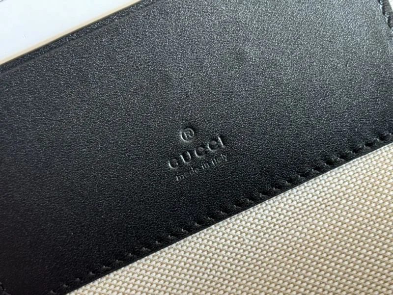 RelaxedFit Gucci Clutch Bags 50006