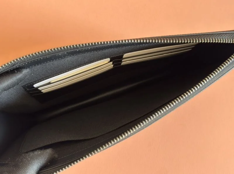 Timeless Gucci Clutch Bags 50003
