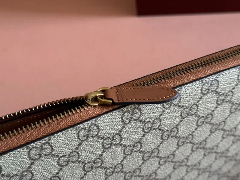 Contemporary Gucci Clutch Bags 50043