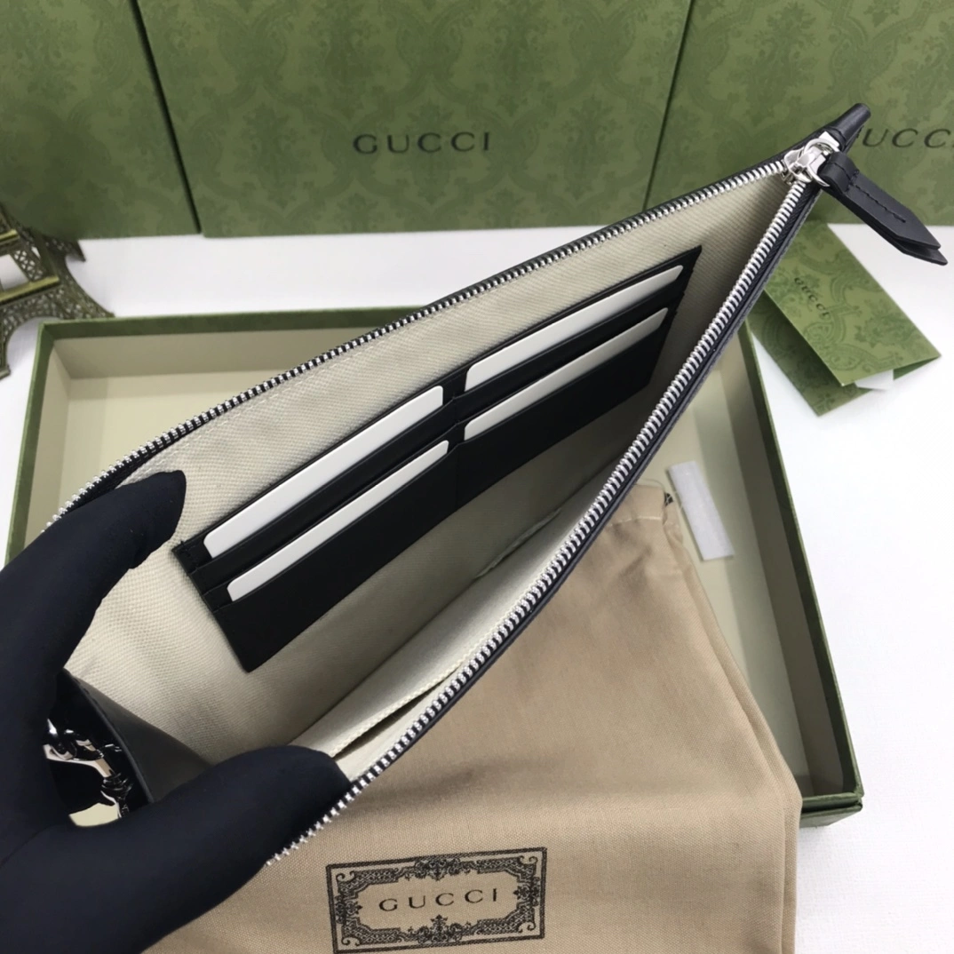 Compact Gucci Clutch Bags 56934
