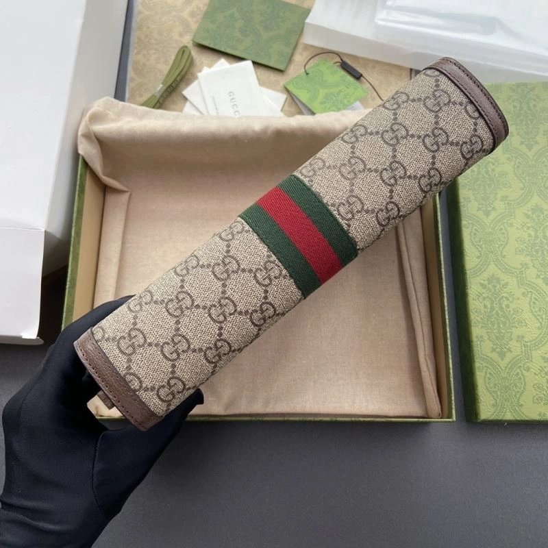 Flexible Gucci Clutch Bags 65770
