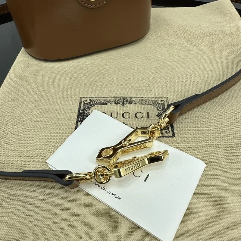 Sustainable Gucci Cosmetic Bags 51499
