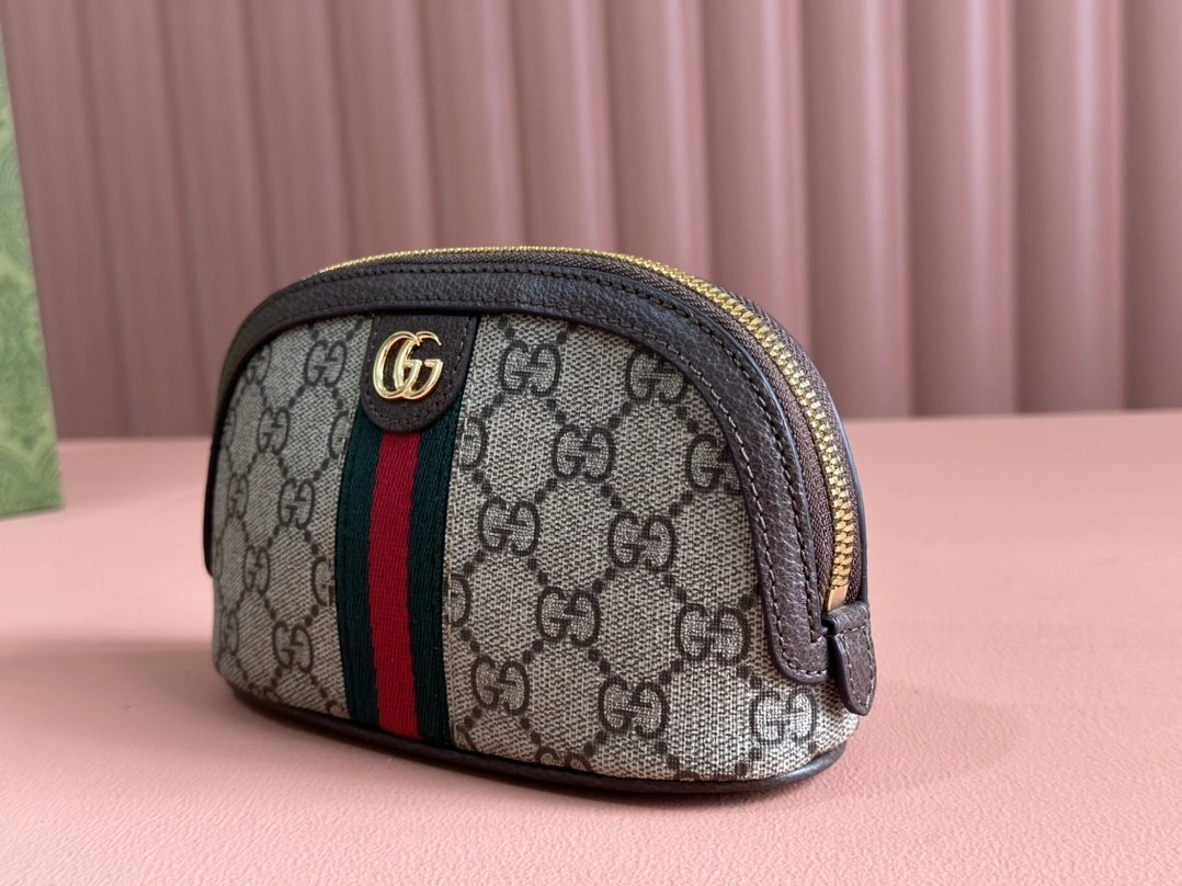Lightweight Gucci Cosmetic Bags 72465