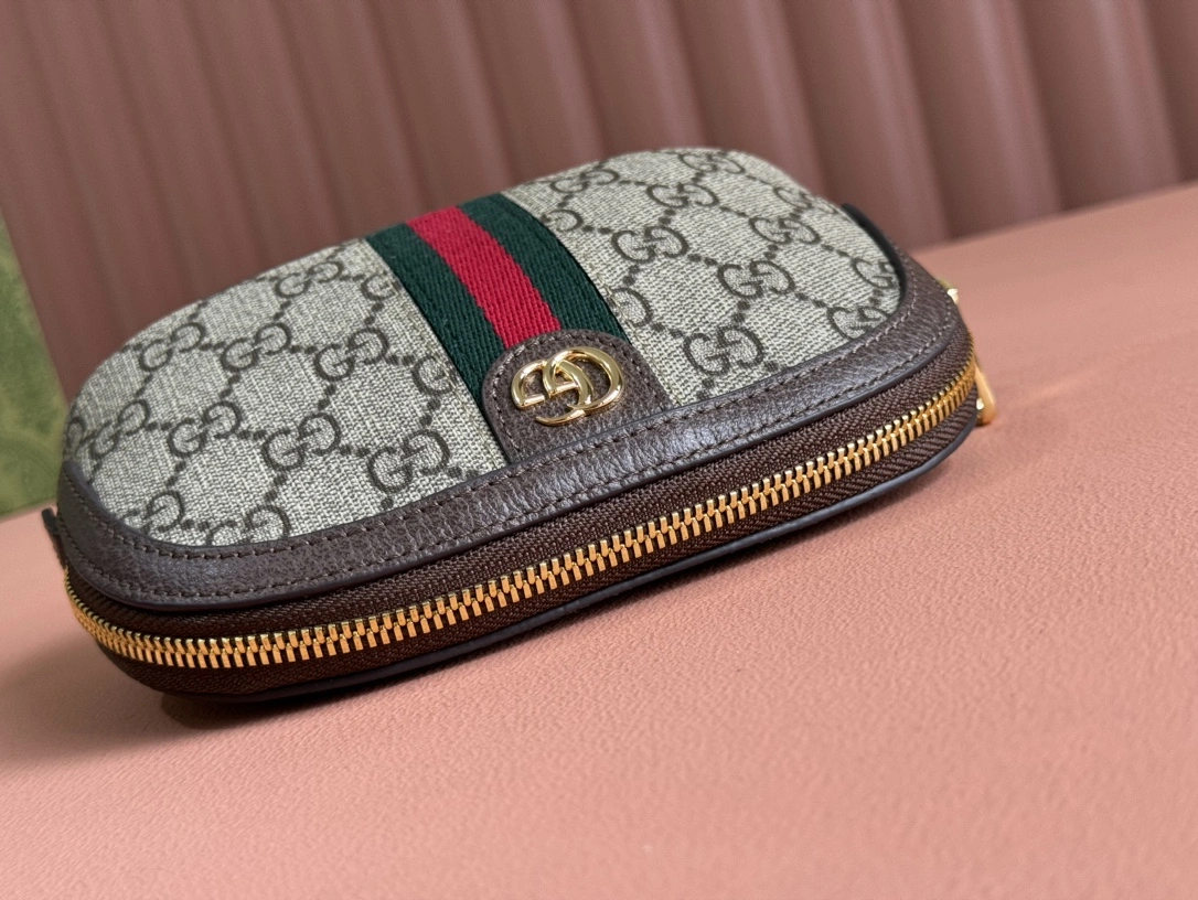 Lightweight Gucci Cosmetic Bags 72465
