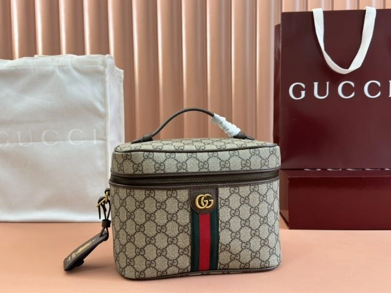 Gucci Cosmetic Bags Cozy 64868