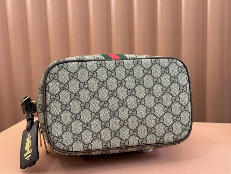 Gucci Cosmetic Bags Cozy 64868