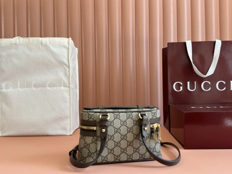 Gucci Cosmetic Bags Comfortable 64864