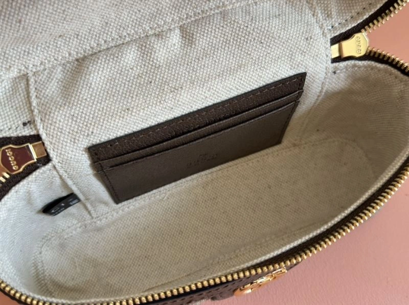 Gucci Cosmetic Bags Comfortable 64864