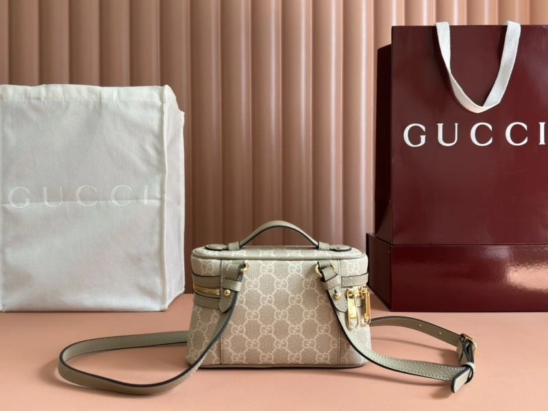 Gucci Cosmetic Bags FreshLook 64862