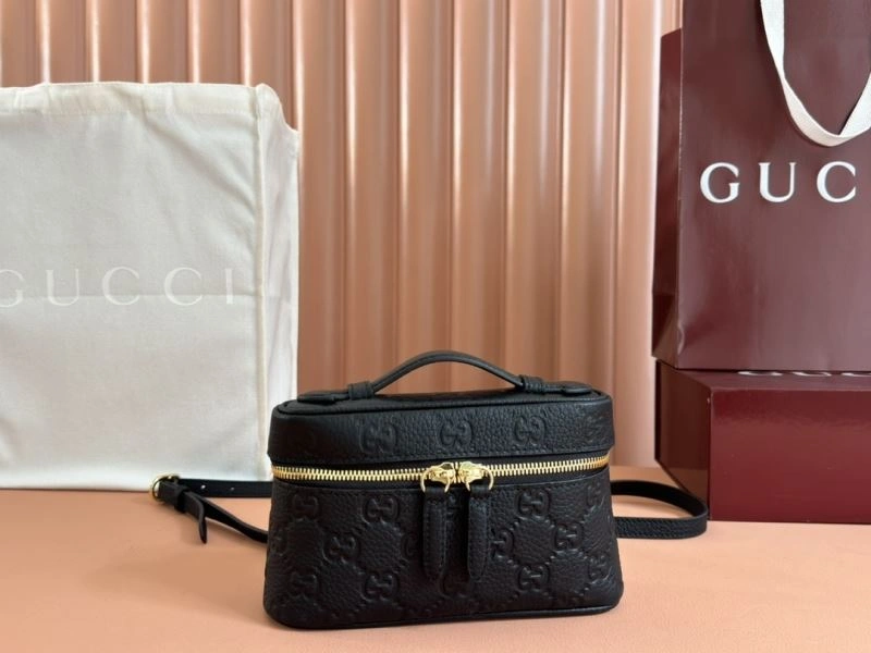 FlexibleFit Gucci Cosmetic Bags 64900