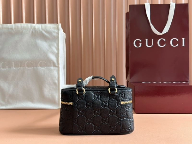 Gucci Cosmetic Bags DailyWear 64859