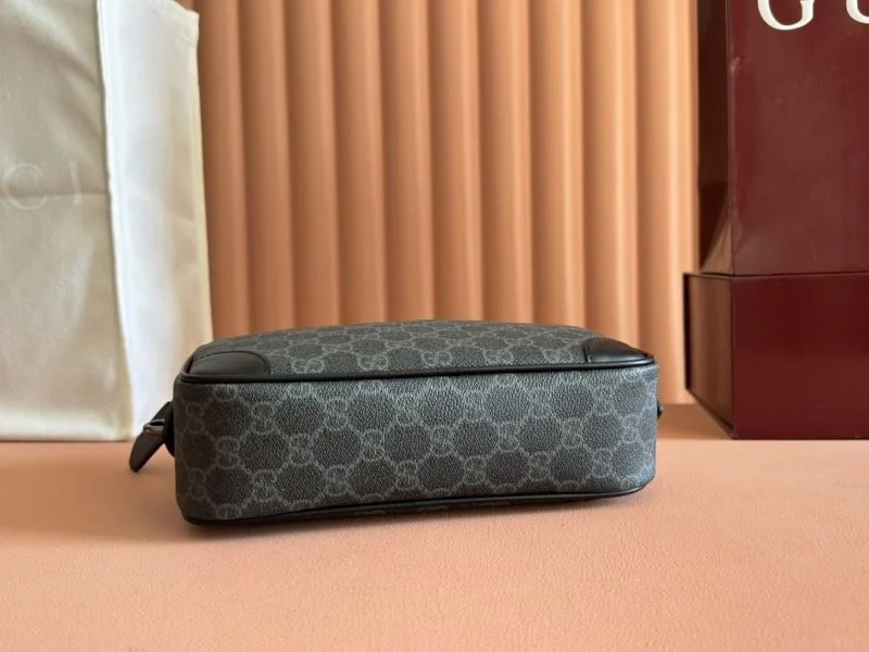 Gucci Cosmetic Bags Breathable 49997