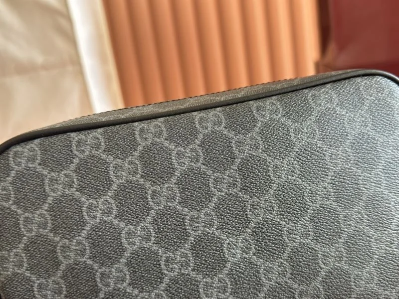 Gucci Cosmetic Bags Breathable 49997