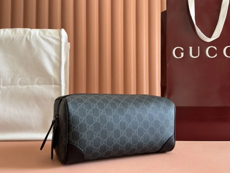 Gucci Cosmetic Bags UrbanChic 49991