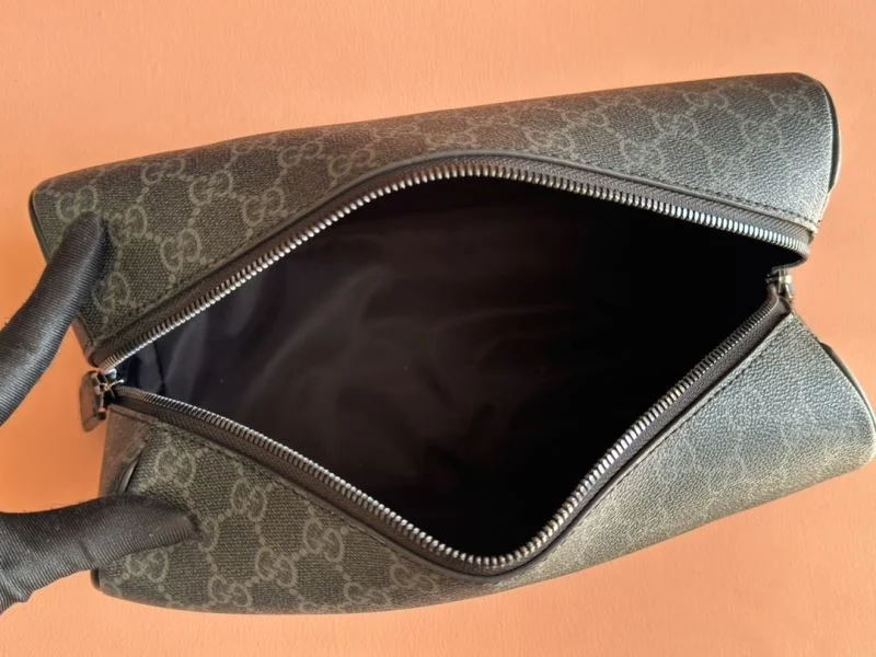 Gucci Cosmetic Bags UrbanChic 49991