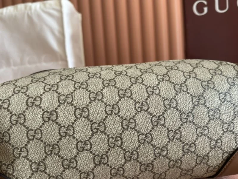 Gucci Cosmetic Bags Thermal 50008