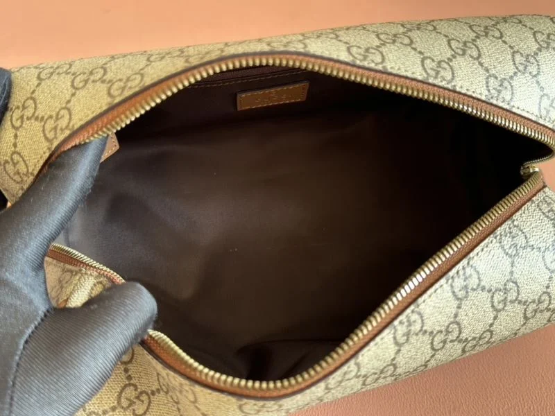 Gucci Cosmetic Bags Thermal 50008