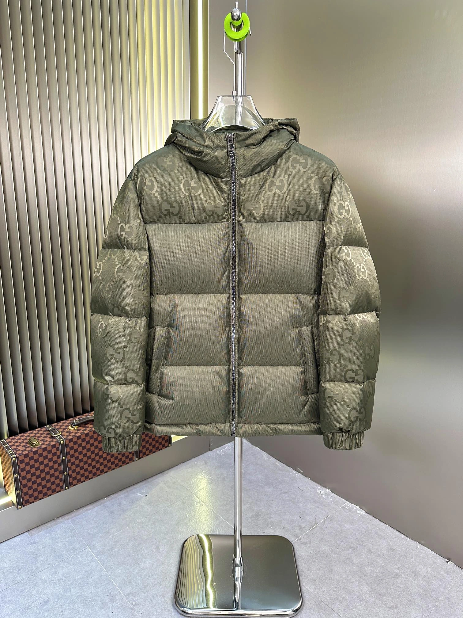 Efficient Gucci Down Jackets 129176