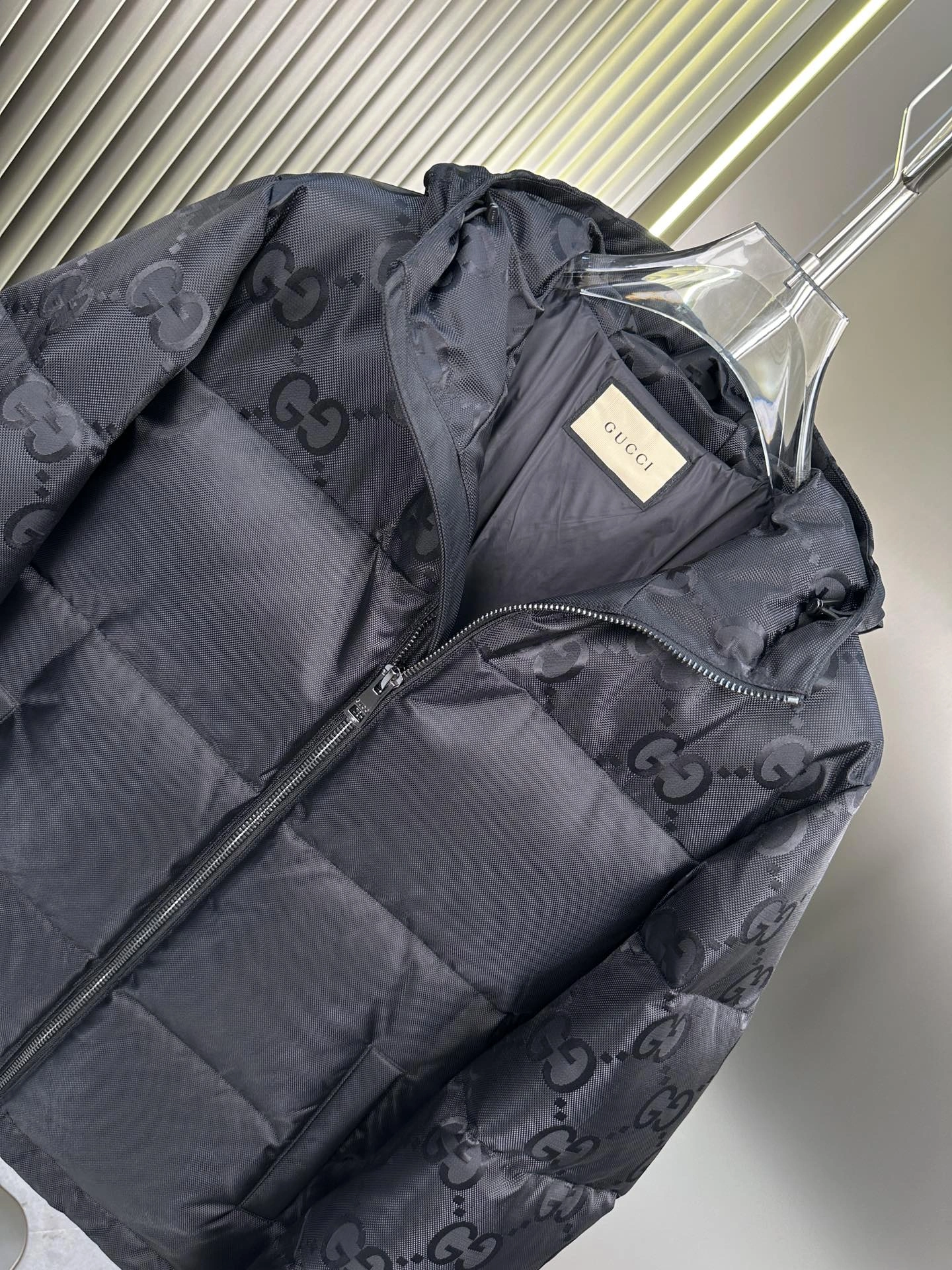 Efficient Gucci Down Jackets 129176