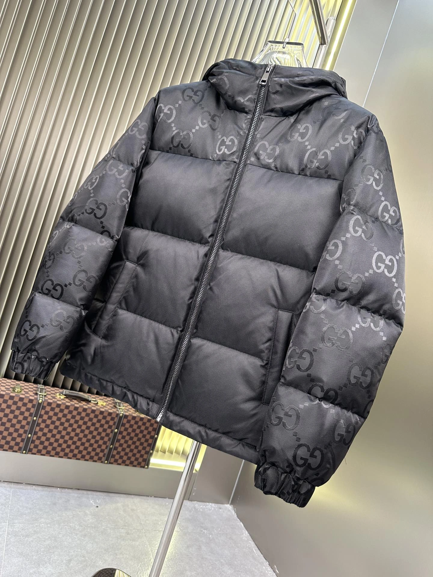 Efficient Gucci Down Jackets 129176