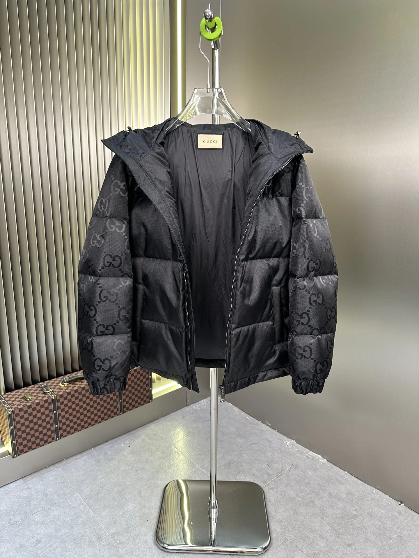 Efficient Gucci Down Jackets 129176