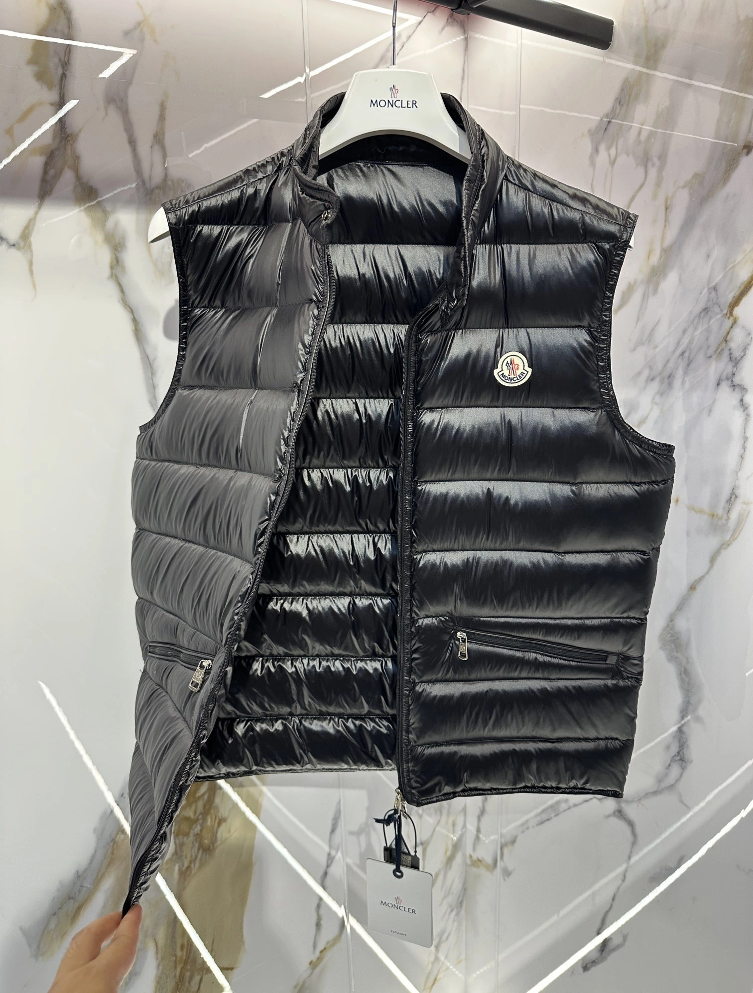 Gucci Down Jackets Snug 129171