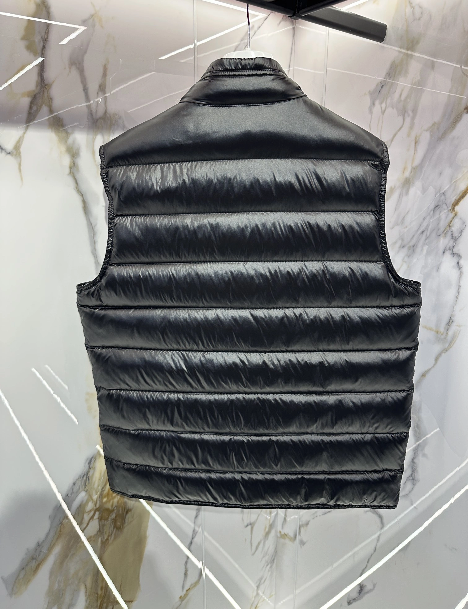 Gucci Down Jackets Snug 129171