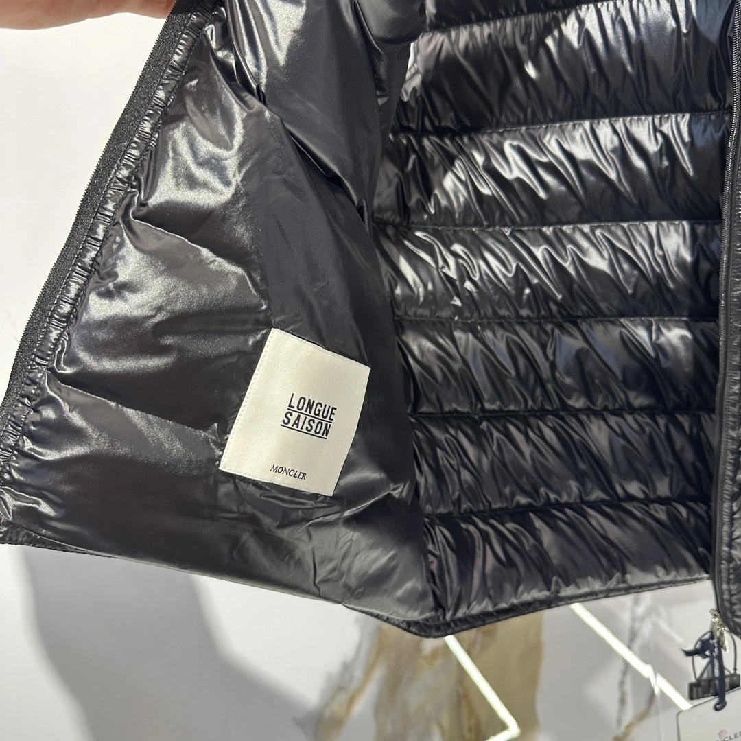 Gucci Down Jackets Snug 129171